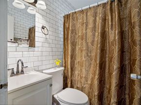 3068  Sunnyvale Street , Dallas Texas 75216