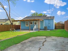 3068  Sunnyvale Street , Dallas Texas 75216