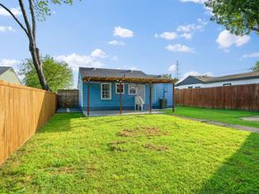 3068  Sunnyvale Street , Dallas Texas 75216