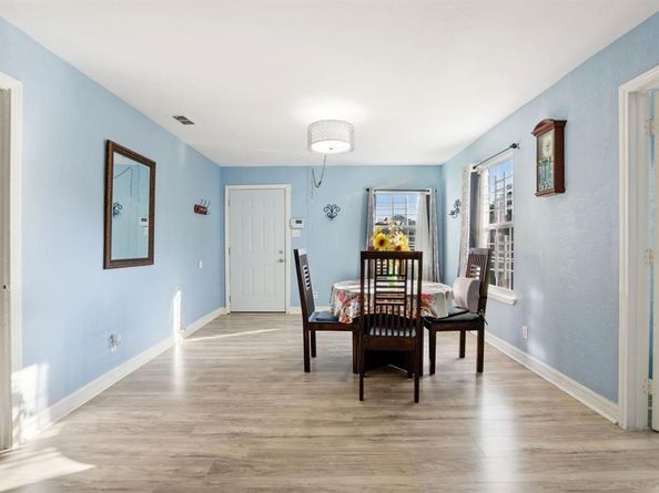 3068  Sunnyvale Street , Dallas Texas 75216
