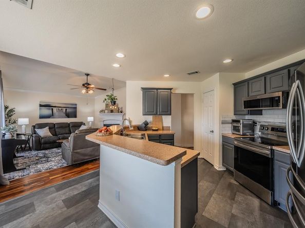 660  Rosario Lane , Fort Worth Texas 76052