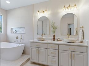 1902  Bentwood Court , Grapevine Texas 76051