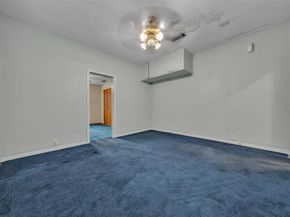 2720  College Avenue , Fort Worth Texas 76110