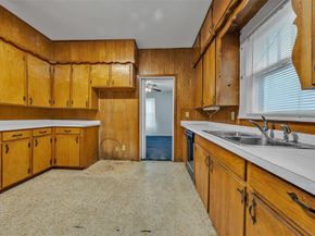 2720  College Avenue , Fort Worth Texas 76110