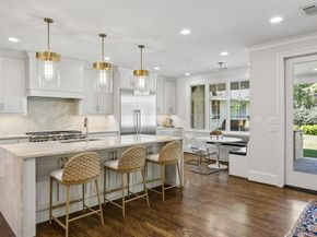6717  Meadow Lake Avenue , Dallas Texas 75214