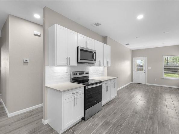 804 N Chandler Drive , Fort Worth Texas 76111