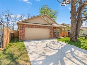 804 N Chandler Drive , Fort Worth Texas 76111