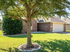 10913  Golfview Way , Benbrook Texas 76126