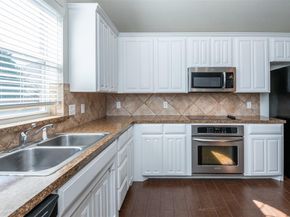 10913  Golfview Way , Benbrook Texas 76126