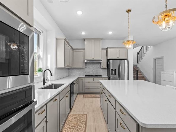 4315  Smokey Quartz Lane , Arlington Texas 76005