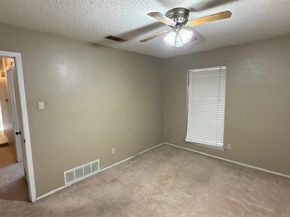 960  Meadowcove Circle , Garland Texas 75043