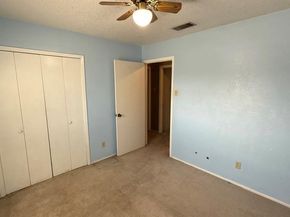 960  Meadowcove Circle , Garland Texas 75043