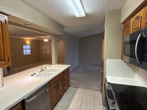 960  Meadowcove Circle , Garland Texas 75043