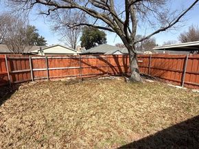 960  Meadowcove Circle , Garland Texas 75043