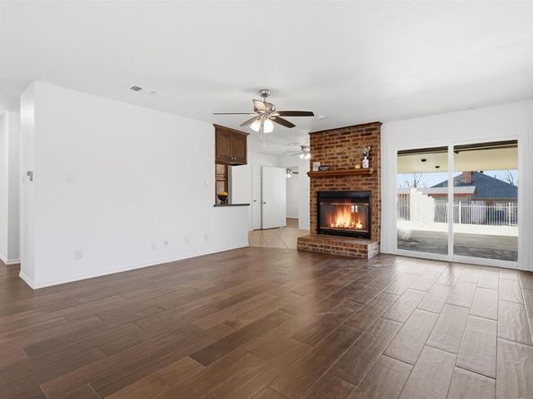 2110  Azalea Street , Denton Texas 76205