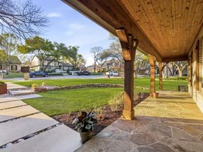 1  Roundrock Circle , Richardson Texas 75080