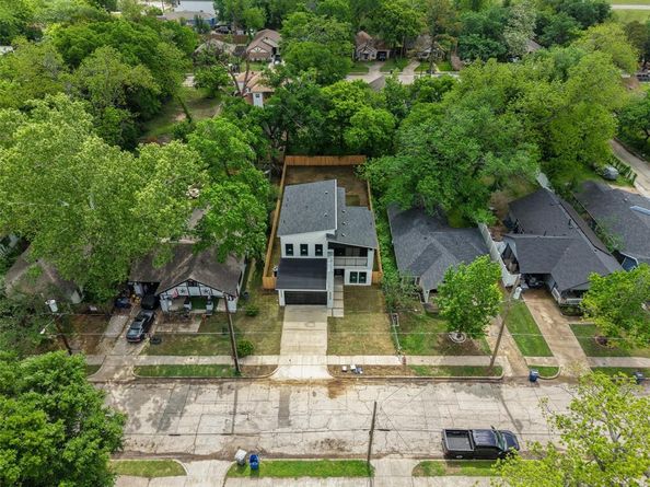 2312  Stoneman Street , Dallas Texas 75215