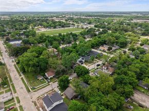 2312  Stoneman Street , Dallas Texas 75215