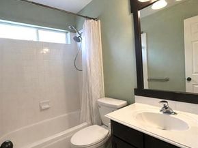 208  creek point Lane , Arlington Texas 76002