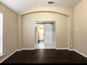 208  creek point Lane , Arlington Texas 76002