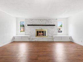 1112  Noble Avenue , Carrollton Texas 75006