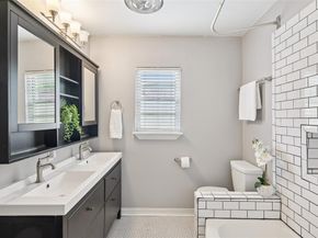 2403 W Colorado Boulevard , Dallas Texas 75211