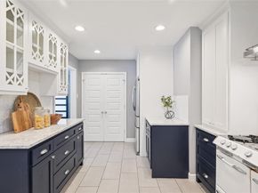2403 W Colorado Boulevard , Dallas Texas 75211