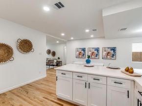 1431  Carson Street , Dallas Texas 75216