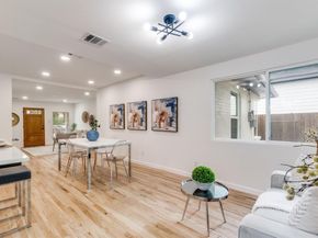 1431  Carson Street , Dallas Texas 75216