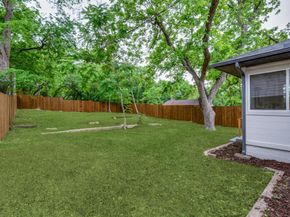 1431  Carson Street , Dallas Texas 75216