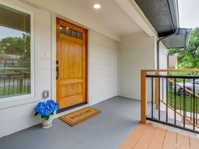 1431  Carson Street , Dallas Texas 75216