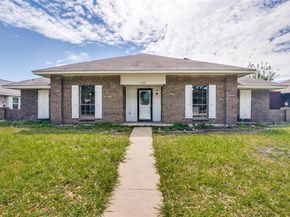 414  Willowcrest Drive , Garland Texas 75040