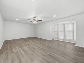 900  Mount Vernon Drive , Richardson Texas 75081