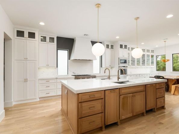 5019  Lark Lane , Dallas Texas 75209