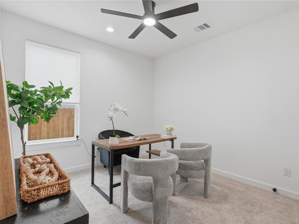 1827  Paducah Avenue , Dallas Texas 75216