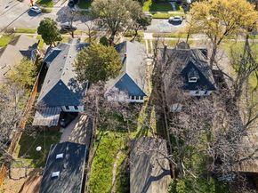 627 N Winnetka Avenue , Dallas Texas 75208