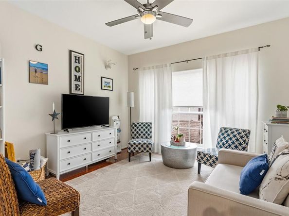 12660  Hillcrest Road  3205, Dallas Texas 75230