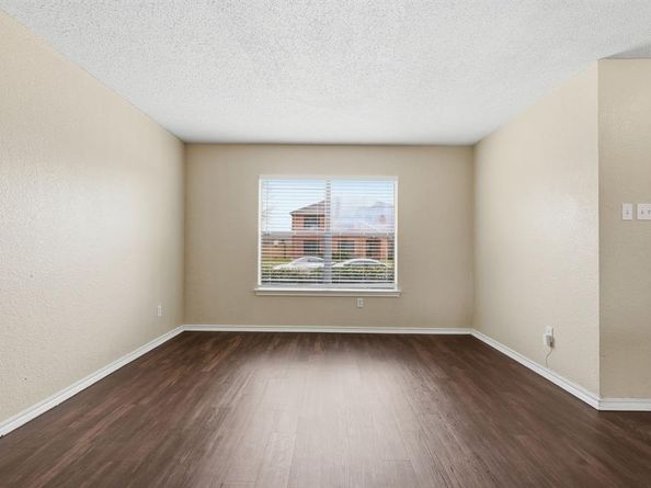 304  Sandlewood Lane , Cedar Hill Texas 75104