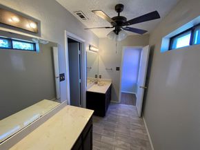 134  Main Place , Euless Texas 76040