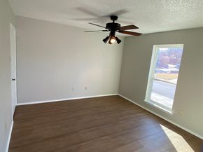 134  Main Place , Euless Texas 76040