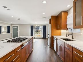 6976  Walling Lane , Dallas Texas 75231