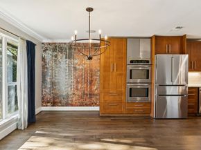 6976  Walling Lane , Dallas Texas 75231