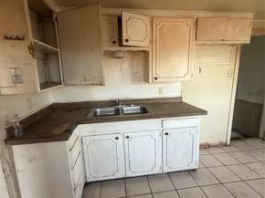 4740  Shackleford Street , Fort Worth Texas 76119