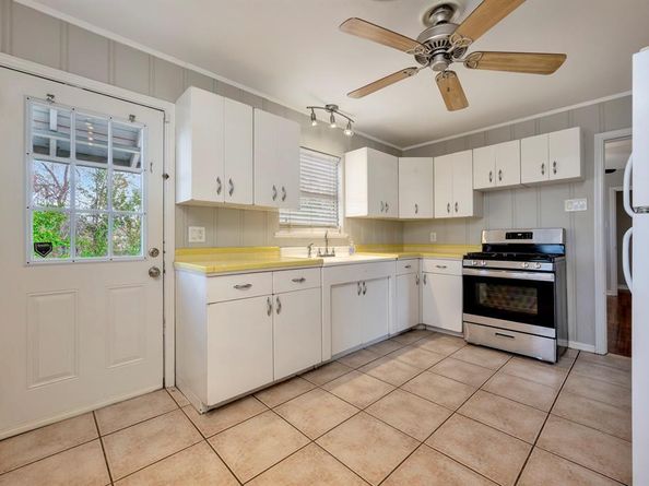 2509  Wayside Avenue , Fort Worth Texas 76110