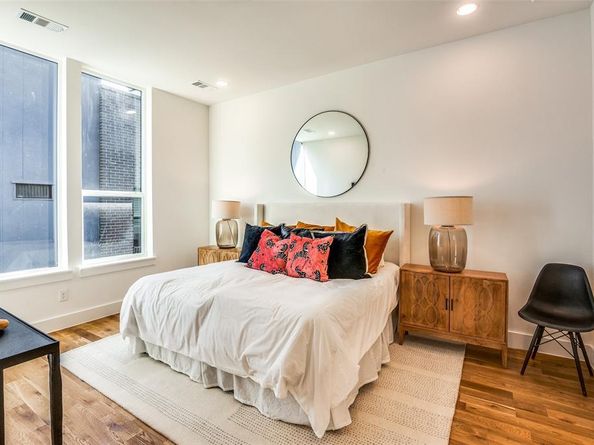 426 W 9th Street  105, Dallas Texas 75208