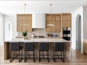 10335  Hedgeway Drive , Dallas Texas 75229