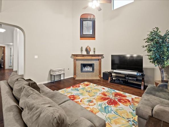 2952  Bahia  , Grand Prairie Texas 75054