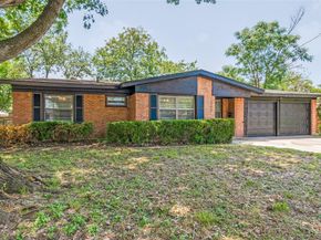 2406  Globe Avenue , Dallas Texas 75228
