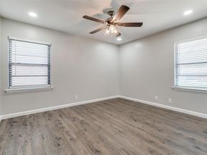 2406  Globe Avenue , Dallas Texas 75228