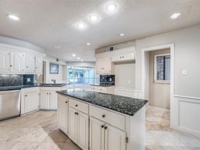 6911  Gateridge Drive , Dallas Texas 75254